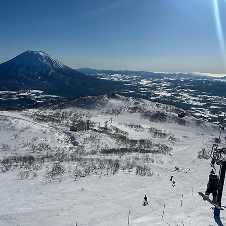Freeride Backpackers Lodge Niseko-2